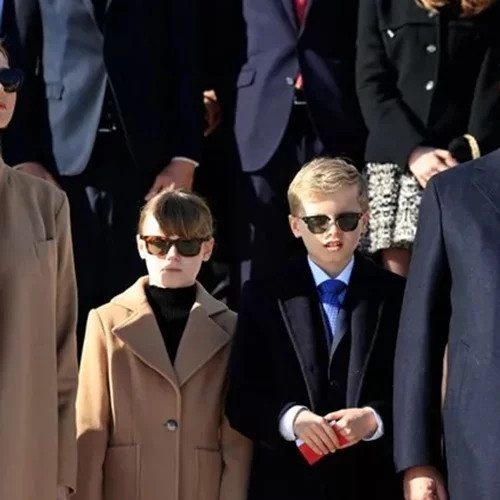 Η πρωτιά του πρίγκιπα Jacques και της πριγκίπισσας Gabriella | Περήφανη μητέρα η πριγκίπισσα Charlene