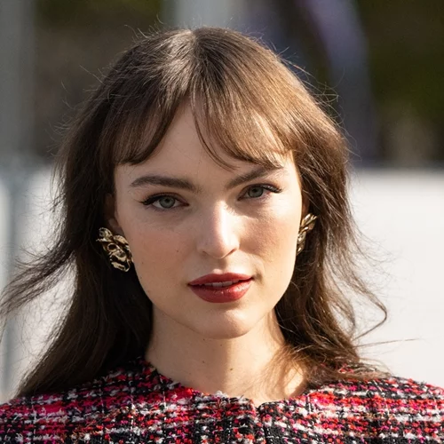 Αυτό είναι το low-effort κούρεμα που δείχνει πάντα stylish