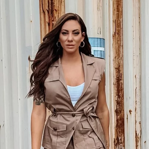 Ευρυδίκη Βαλαβάνη | Μας δείχνει για πρώτη φορά το δωμάτιο του γιου της