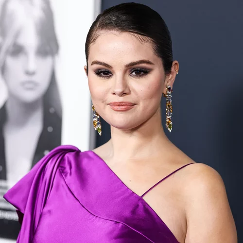 Selena Gomez | To stylish bob της είναι το χτένισμα που αξίζει να δοκιμάσεις στα πάρτι του Δεκεμβρίου