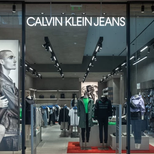 Το νέο Calvin Klein Jeans κατάστημα μόλις άνοιξε στο The Mall Athens