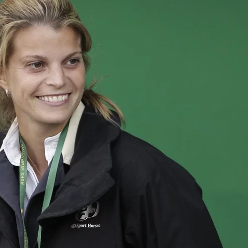 Η ανανεωμένη Αθηνά Ωνάση σε privé εκδήλωση στο Παρίσι | Πώς είναι σήμερα η χρυσή κληρονόμος