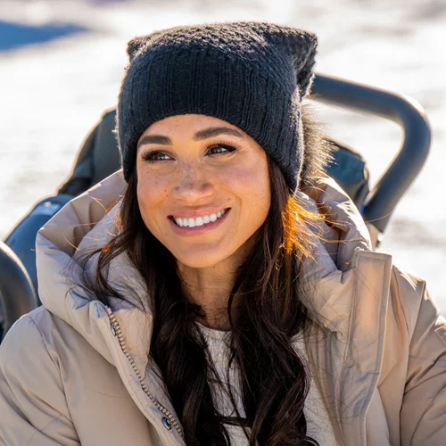 Μeghan Markle | Ο κρυφός συμβολισμός πίσω από τη νέα της εμφάνιση - Έστειλε μήνυμα στην Kate;