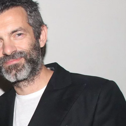 Φίλιππος Μιχόπουλος | Βόλτα στη Σαντορίνη με τα παιδιά του