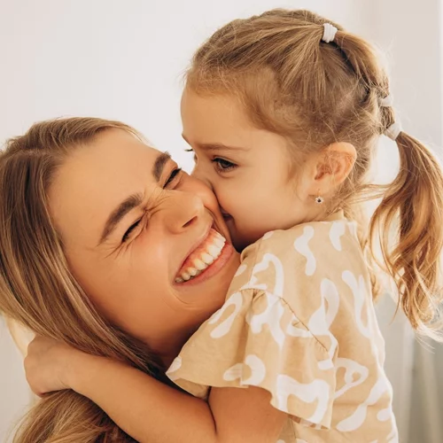 5 σημάδια που δείχνουν ότι το νηπιάκι σου είναι πραγματικά ευτυχισμένο