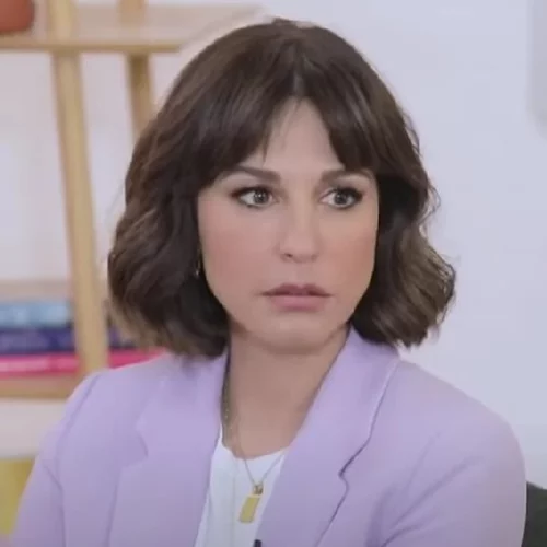 Κατερίνα Παπουτσάκη | "Όταν έπαιζα την Αλίκη, έπαθα ψυχοσωματικά και υπέφερα, έβγαλα και αυτοάνοσο"