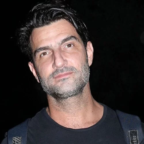 Ο Νίκος Κουρής μιλάει για πρώτη φορά "ανοιχτά" για τον γάμο του | "Δεν μπορείς να ξεφύγεις από τον έρωτα"