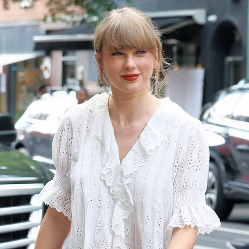 Τα πιο κομψά λινά ρούχα που θα σε βοηθήσουν να αντιμετωπίσεις τον καύσωνα