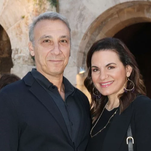 Όλγα Κεφαλογιάννη | Φόρεσε το πρώτο πανωφόρι της σεζόν - Chic στην πρώτη πτώση της θερμοκρασίας