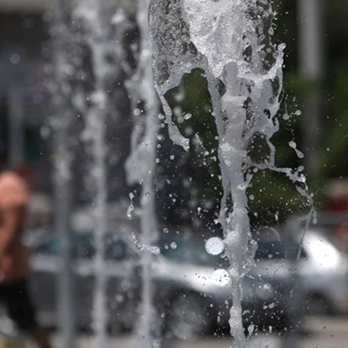 Καμίνι η χώρα: Στους 37 βαθμούς το θερμόμετρο σήμερα, στους 39 του Αγίου Πνεύματος - Πότε πέφτει η θερμοκρασία