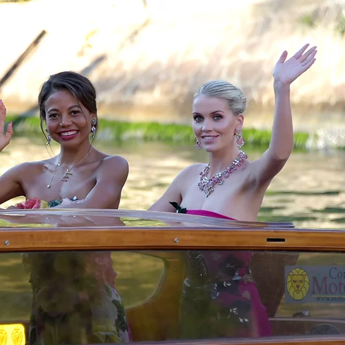 Kitty Spencer | Μπορείς να αντιγράψεις μία από τις εμφανίσεις της στη Βενετία με φόρεμα από το Zara