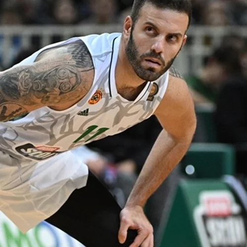 Ο μπασκετμπολίστας Νίκος Παππάς είναι το role model που χρειαζόμαστε τόσο