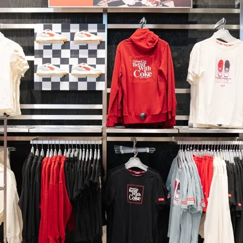 PUMA x COCA COLA | H Puma γιόρτασε την νέα exclusive συλλογή με ένα super party εμπνευσμένο από τα παλιά