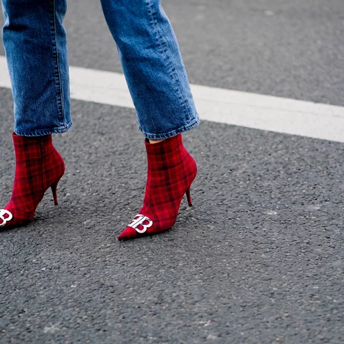 Πώς θα φορέσεις μπότες την άνοιξη