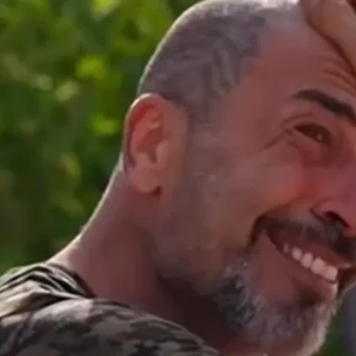 Survivor - Βαλάντης | Σε άθλια ψυχολογική κατάσταση - Έφτασε με κλάματα στο ξενοδοχείο (Βίντεο)