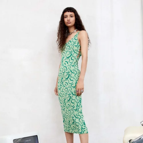 Ανακαλύψαμε τα πιο trendy κομμάτια για το φθινόπωρο στη πρώτη FW21 συλλογή της Bershka