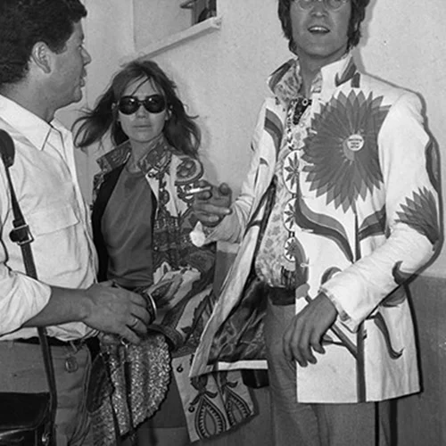 1967 | Ο John Lennon έρχεται στην Ελλάδα