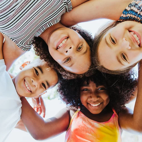 Καλά νέα για παιδιά και εφήβους με COVID-19