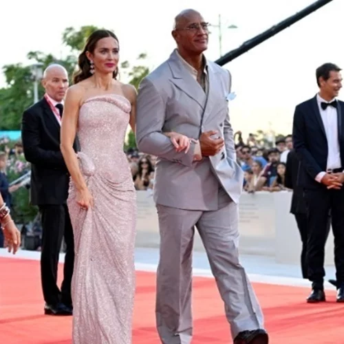 "The Smashing Machine" | Συγκίνηση, παρατεταμένο χειροκρότημα και φήμες για Όσκαρ στην πρεμιέρα της ταινίας στη Βενετία