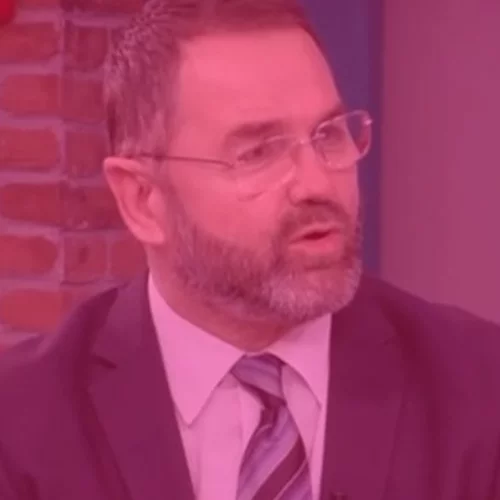 "Σταύρο Μπαλάσκα, μήπως να πας εσύ στην κουζίνα σου;"