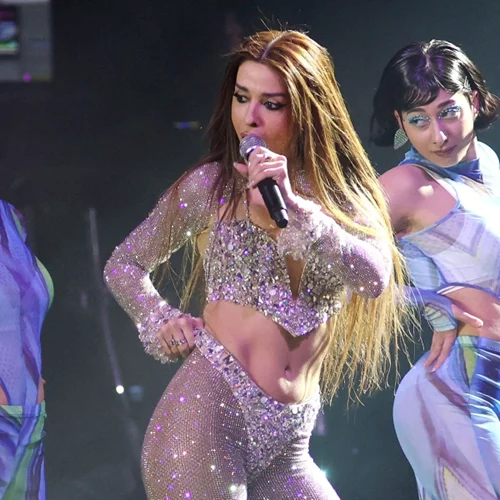 Η Ελένη Φουρέιρα με Celia Kritharioti στη συναυλία του Maluma