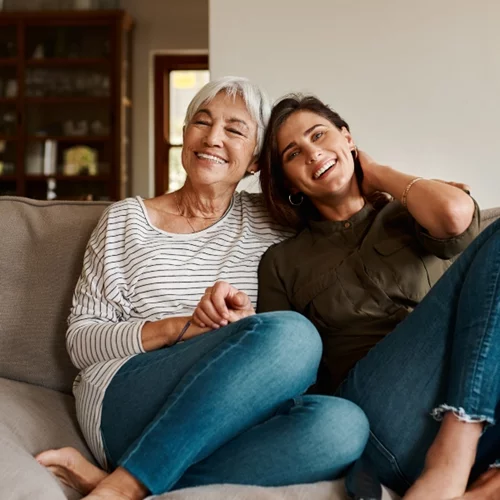 Γιορτή της Μητέρας | Τα ωραιότερα H&Μ φορέματα που μπορείς να κάνεις δώρο στη μαμά σου