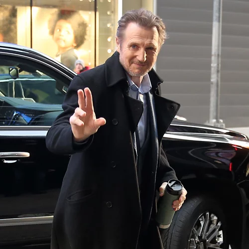 Liam Neeson | Θα καλωσορίζει τους Νεοϋορκέζους που επιστρέφουν στους κινηματογράφους