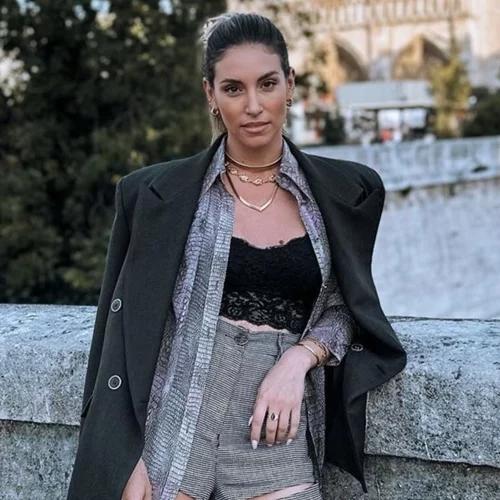 Αθηνά Οικονομάκου | Φόρεσε το φόρεμα που χρειάζεται κάθε ανοιξιάτικη γυναικεία γκαρνταρόμπα