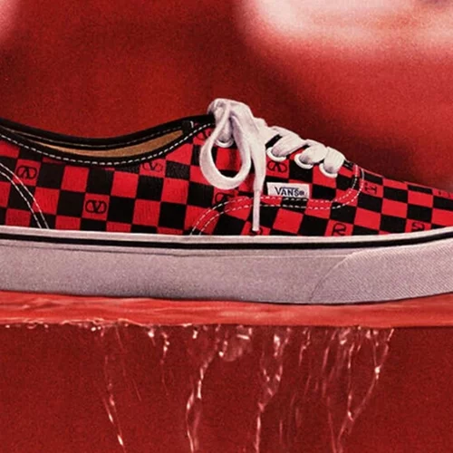 Valentino Garavani x Vans ή αλλιώς όταν η υψηλή μόδα συναντά τα skate parks