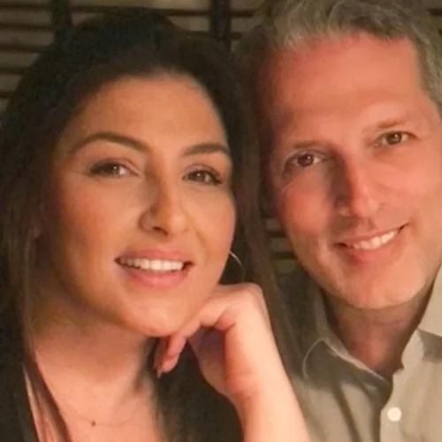 Γενέθλια για την Έλενα Παπαρίζου | Η σπάνια φωτογραφία με τον Ανδρέα Καψάλη και η ηλικία της