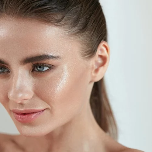 5 κρέμες που κάνουν θαύματα για τη χαλάρωση στο πρόσωπο