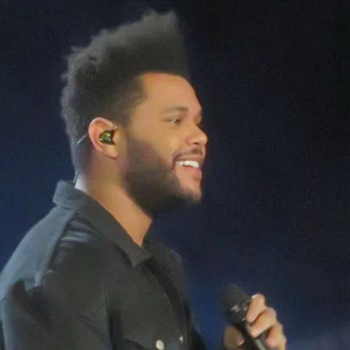 Weeknd | Παραδίδει γεύματα στους "ήρωες της πρώτης γραμμής" αντιμετώπισης του κορονοϊού