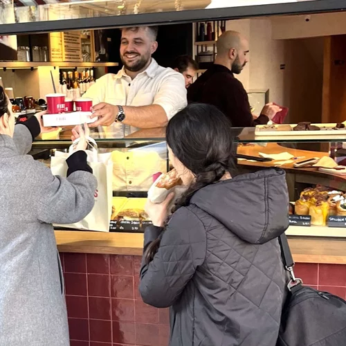 Οι Fixers -Coffee Makers & Bakers- στο Παγκράτι, σου φτιάχνουν τη διάθεση