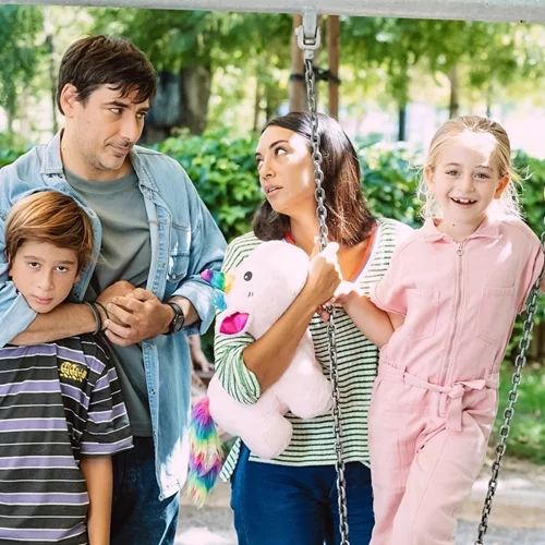 Το "Έχω παιδιά" έκανε πρεμιέρα και το Χ ταυτίστηκε πλήρως - Αποθέωση για Αθηνά Οικονομάκου και Ευγενία Σαμαρά