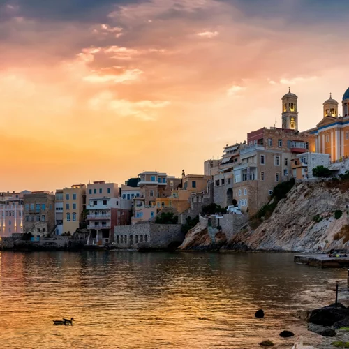 Στις... παραλίες οι εκδρομείς της 28ης Οκτωβρίου - Στο 65% η πληρότητα του διημέρου στα καταλύματα της χώρας