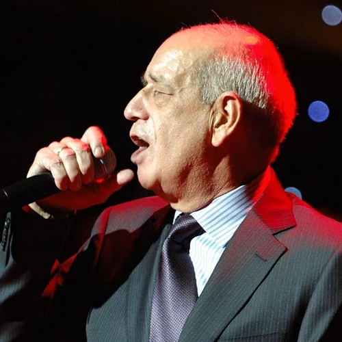 Δύο λόγια για τον Δημήτρη Μητροπάνο