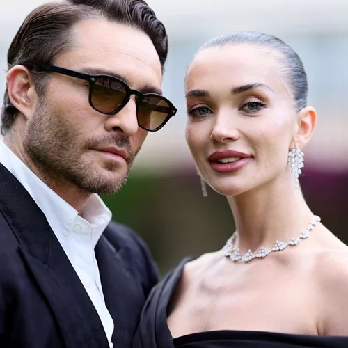 Ed Westwick | Οι οικογενειακές διακοπές του Chuck Bass από το Gossip Girl στην Κέρκυρα