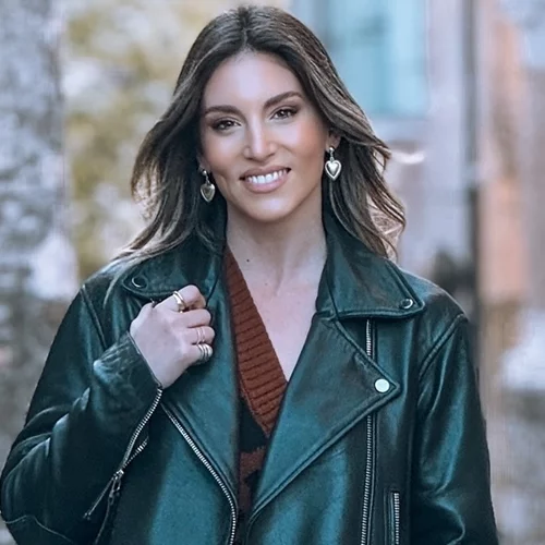 Η Αθηνά Οικονομάκου μας δείχνει το στολισμένο σαλόνι της | Η ιδέα που θέλουμε να αντιγράψουμε