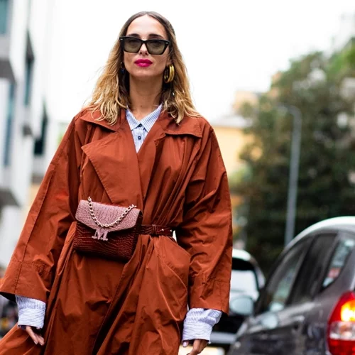 10 στιλιστικοί συνδυασμοί ιδανικοί για τη μεταβατική περίοδο που ξεχωρίσαμε στο Instagram