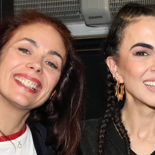 Reunion για τους "Singles" | Μαρία Σολωμού και Σάννυ Χατζηαργύρη ξανά μαζί στο σπίτι της σειράς