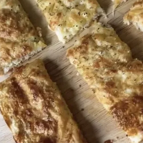 Συνταγή για σκορδόψωμο χωρίς αλεύρι (και με έξτρα πρωτεΐνη)