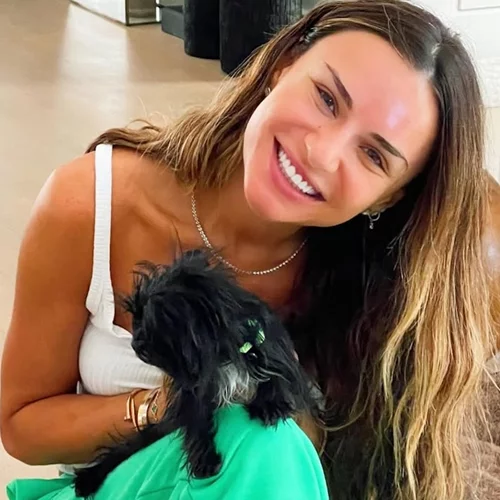 Ελένη Τσολάκη | Λατρέψαμε το ολόσωμο floral φορμάκι της κόρης της