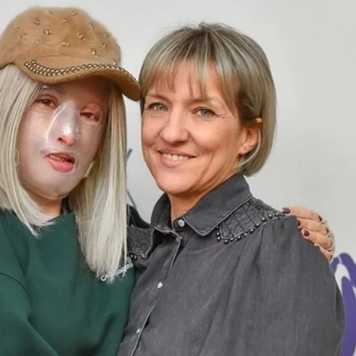 Η Ιωάννα Παλιοσπύρου φιλοξενεί τη μητέρα της δολοφονημένης Γαρυφαλλιάς στο νέο της podcast