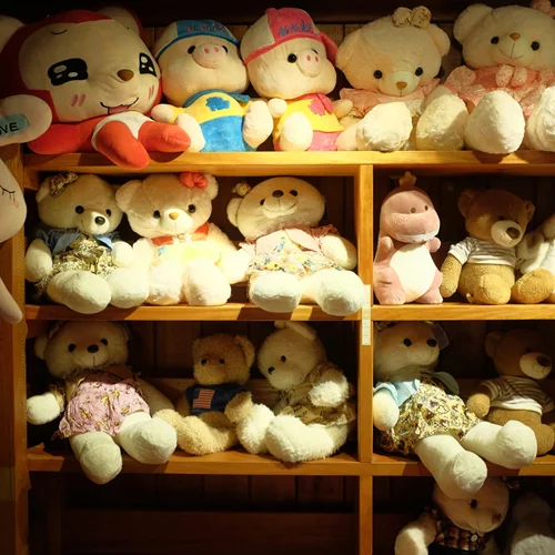 5 λούτρινα αρκουδάκια από τη Zara Home (αν λάτρεψες και εσύ το παιχνίδι που έχει δώσει η Αλεξάνδρα Νίκα στο γιο της)