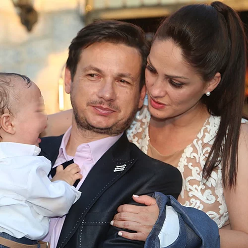 Σταύρος Νικολαΐδης για τις φωτιές | "Δεν τολμάω να φέρω το παιδί μου να δει τι έγινε" [βίντεο]