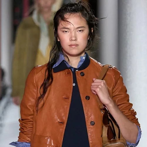 Πώς θα φορέσεις τα cropped σακάκια την άνοιξη