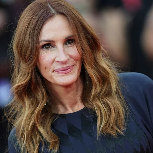 Julia Roberts | Η red carpet συνάντηση με την ανιψιά της, Emma Roberts, μετά από 13 χρόνια