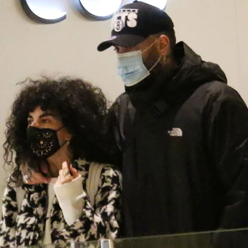 Μαρία Σολωμού | Αγκαλιά με τον Mente Fuerte, βόλτα στο Μαρούσι (εικόνες)