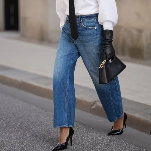 Οι μοντέρνοι τρόποι για να φορέσεις το ψηλόμεσο τζιν το φθινόπωρο