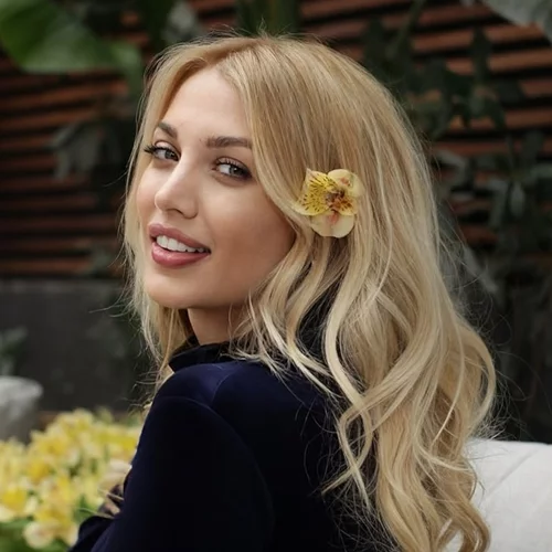 Κωνσταντίνα Σπυροπούλου | Λαμπερή στα γενέθλια του γιου του Κώστα Σλούκα